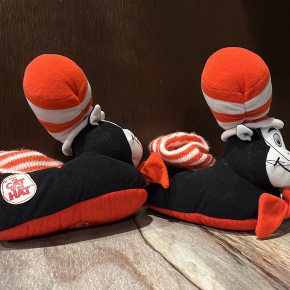 slippers - Picture 3 of 5